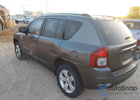 2015 Jeep Compass Latitude из США, поврежденный, VIN 1C4NJDEB0FD381872